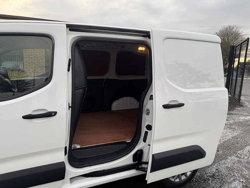 Citroen Berlingo BlueHDi 1000 Enterprise M - U3269