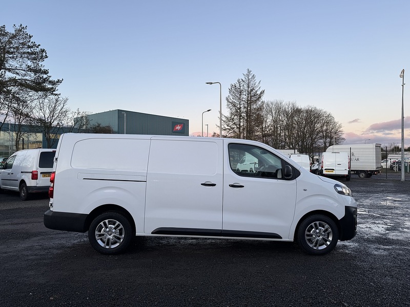 Vauxhall Vivaro Turbo D 2900 Dynamic - U3272