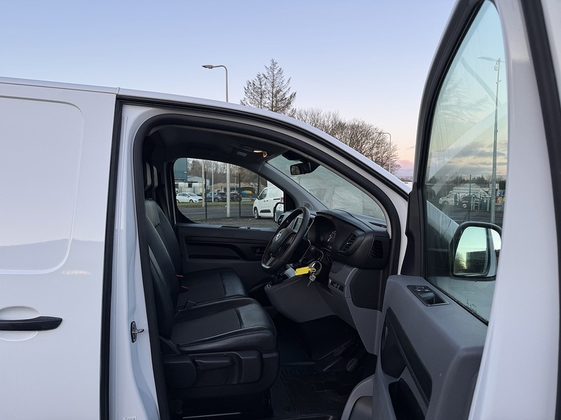Vauxhall Vivaro Turbo D 2900 Dynamic - U3272