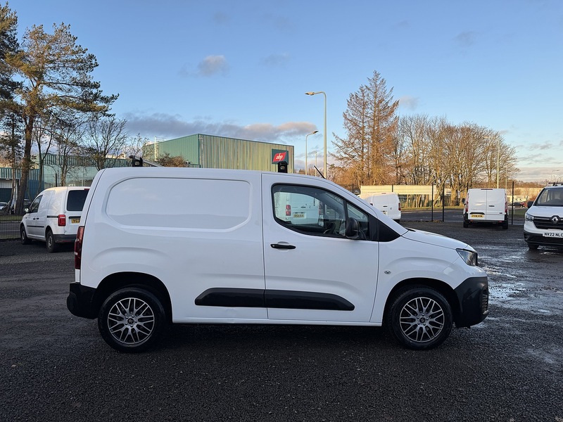 Peugeot Partner BlueHDi 1000 Professional - U3278