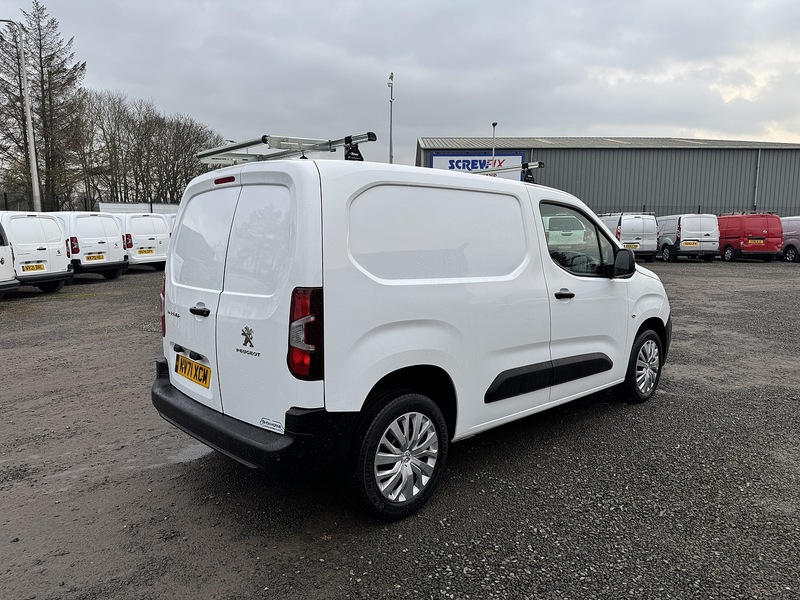 Peugeot Partner BlueHDi 1000 Professional Premium - U3281