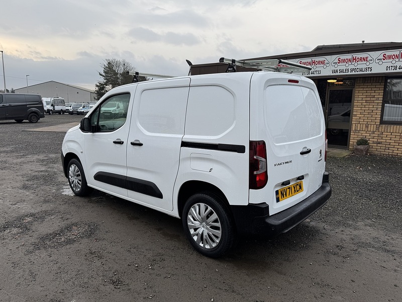 Peugeot Partner BlueHDi 1000 Professional Premium - U3281