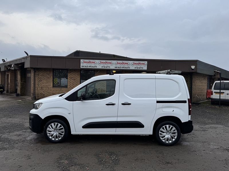 Peugeot Partner BlueHDi 1000 Professional Premium - U3281