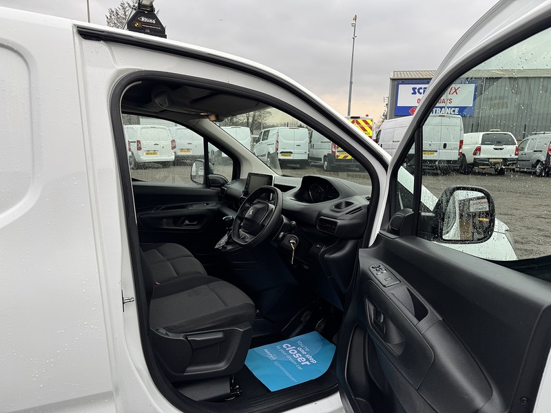 Peugeot Partner BlueHDi 1000 Professional Premium - U3281