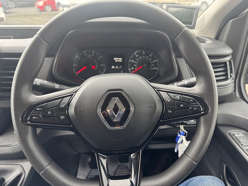 Renault Trafic dCi Blue LL30 Business+ - U3286