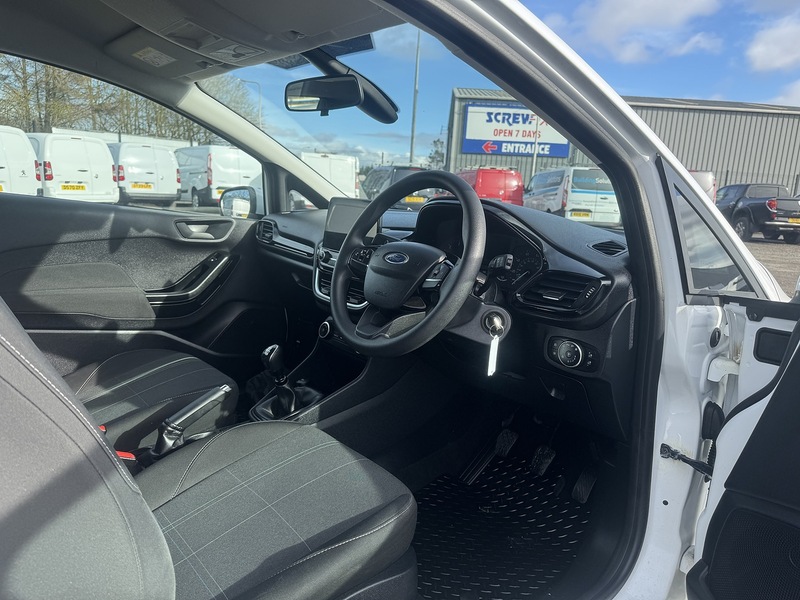 Ford Fiesta Van TDCi - U3295