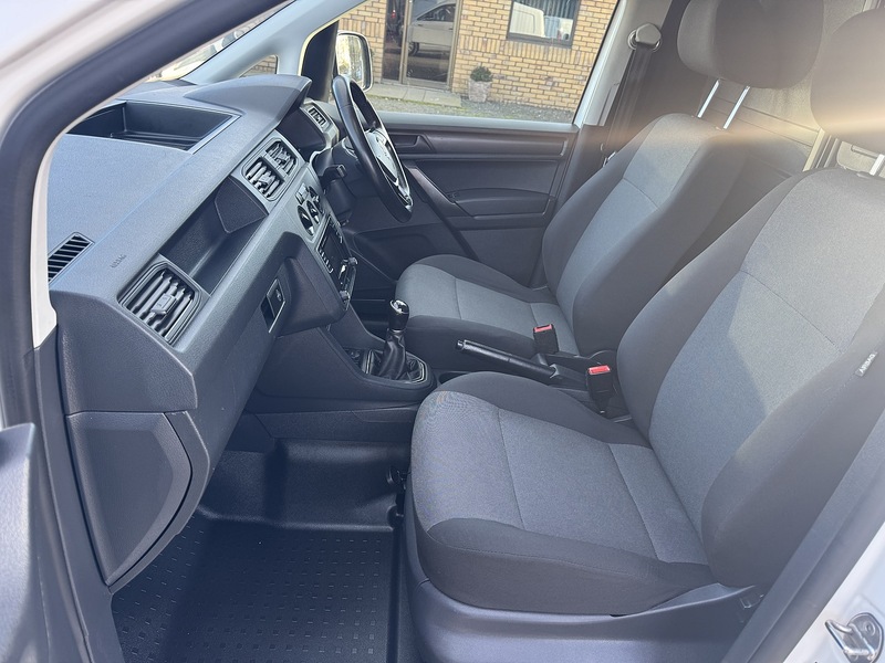Volkswagen Caddy Maxi TDI C20 Startline - U3312