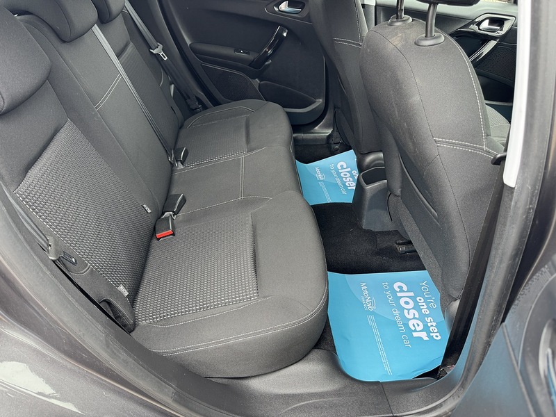 Peugeot 208 1.2 PureTech Tech Edition - U3319