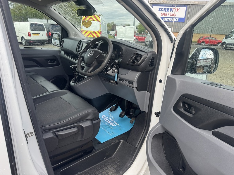 Vauxhall Vivaro Turbo D 2900 Sportive - U3331