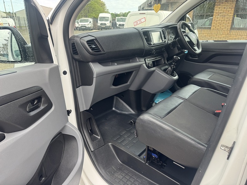 Vauxhall Vivaro Turbo D 2900 Sportive - U3331