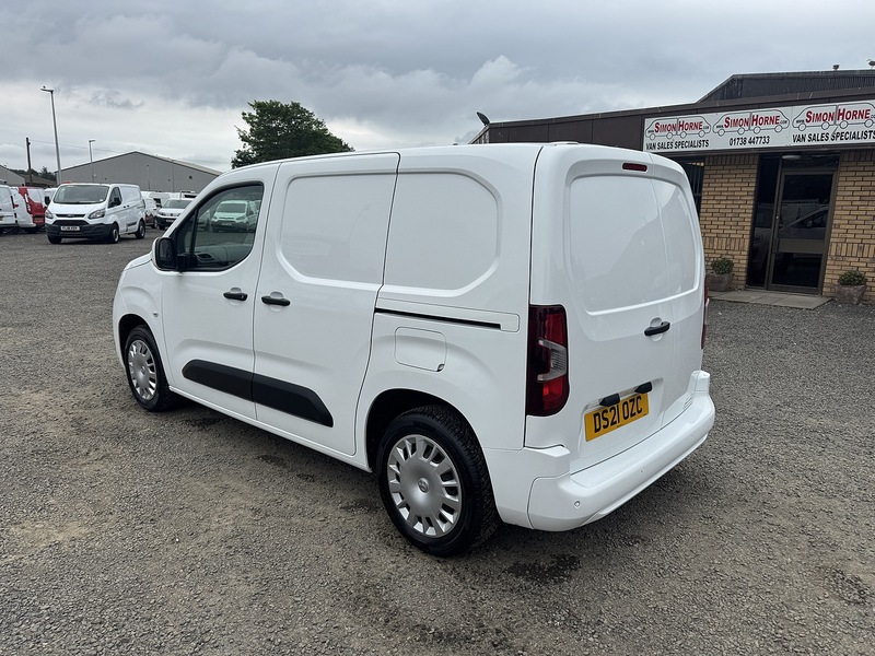 Vauxhall Combo 2000 L1 Sportive 1.5TD 100ps - U3334