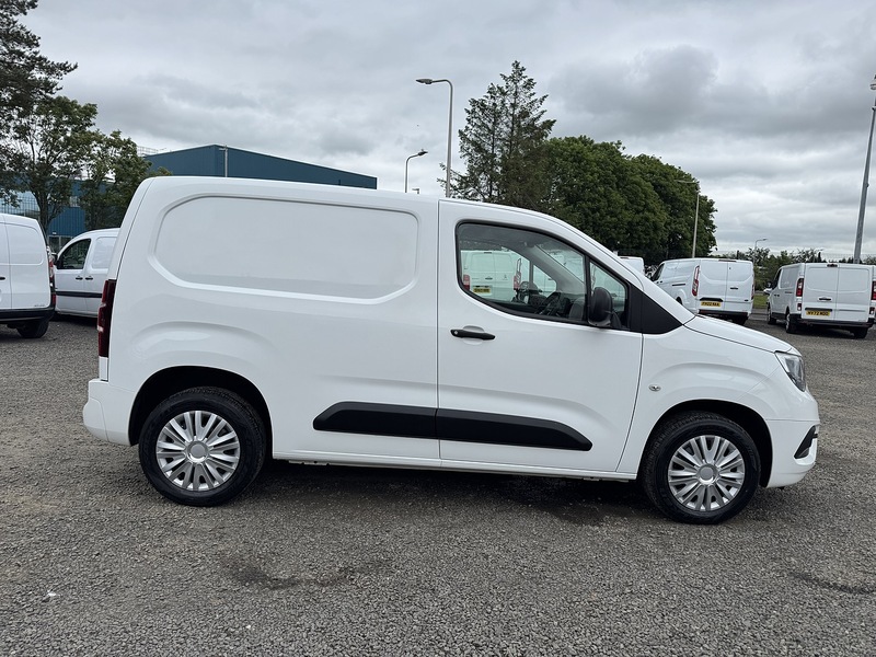 Vauxhall Combo 2300 L1 H1 Sportive 1.6CDTi 100ps - U3335