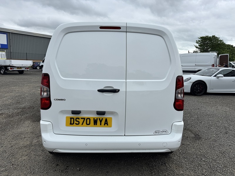 Vauxhall Combo 2300 L1 H1 Sportive 1.6CDTi 100ps - U3335