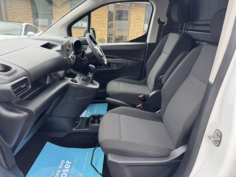 Vauxhall Combo 2300 L1 H1 Sportive 1.6CDTi 100ps - U3335