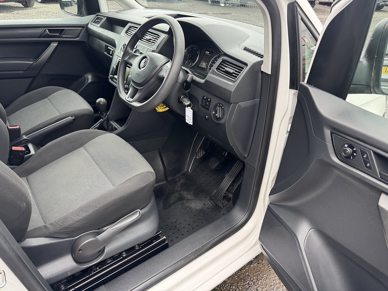 Volkswagen Caddy Maxi TDI C20 BlueMotion Tech Startline - U3373