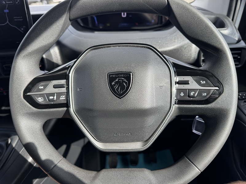 Peugeot Partner BlueHDi 950 Asphalt - U3374