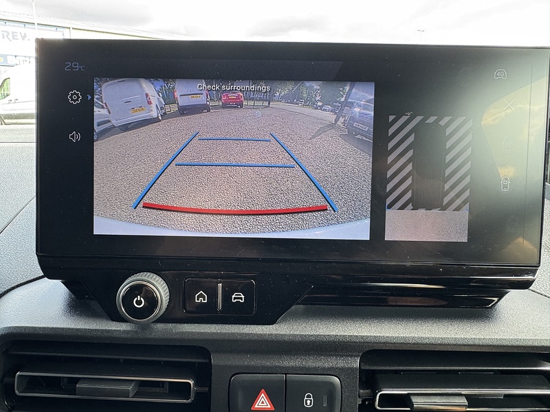 Peugeot Partner BlueHDi 950 Asphalt - U3374