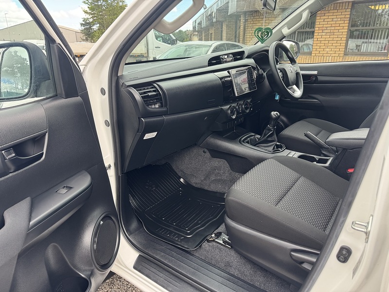 Toyota Hilux 2.4 D-4D Active 150 Double Cab - U3382