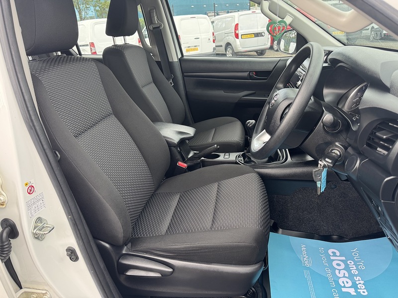 Toyota Hilux 2.4 D-4D Active 150 Double Cab - U3382
