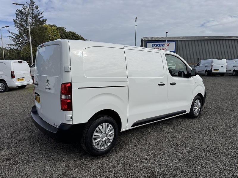 Peugeot Expert 1400 2.0 BlueHDi 145ps MWB  Professional Premium - U3390