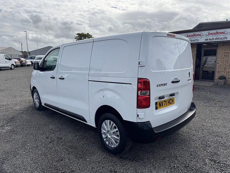 Peugeot Expert 1400 2.0 BlueHDi 145ps MWB  Professional Premium - U3390