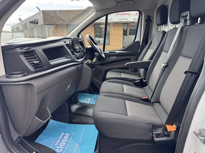 Ford Transit Custom 300 2.0TDCi  EcoBlue Leader - U3406