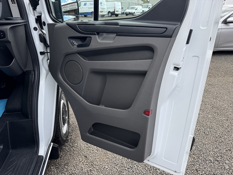 Ford Transit Custom 300 2.0TDCi  EcoBlue Leader - U3406