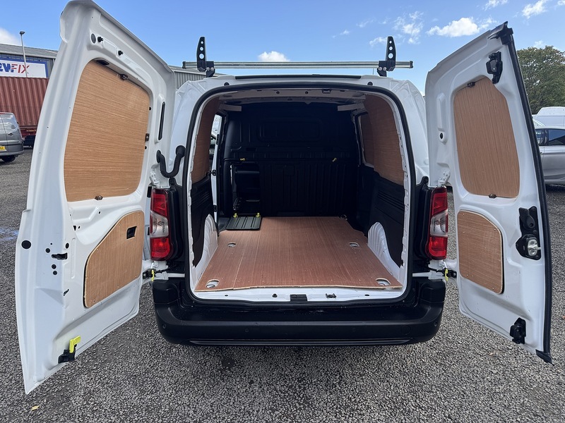 Citroen Berlingo BlueHDi 950 Enterprise XL Pro - U3413