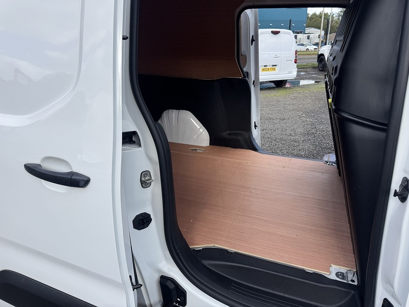 Citroen Berlingo BlueHDi 950 Enterprise XL Pro - U3413