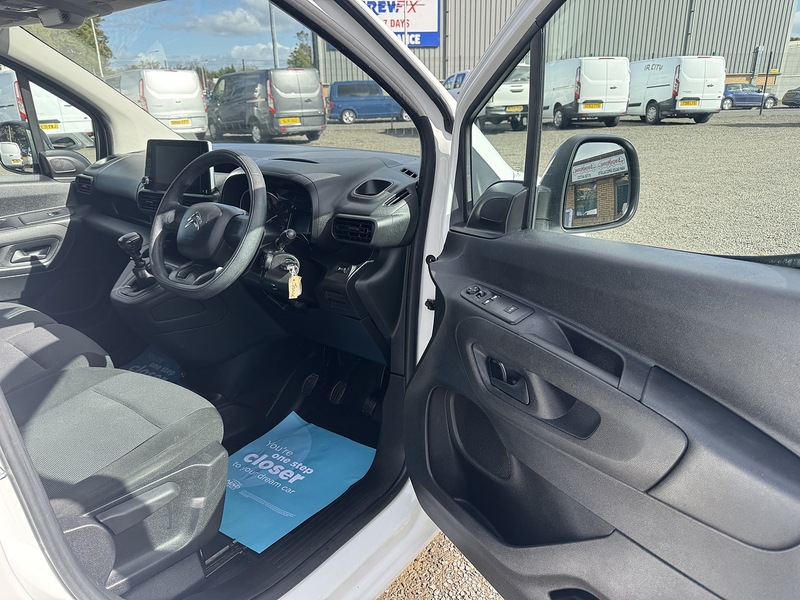 Citroen Berlingo BlueHDi 950 Enterprise XL Pro - U3413