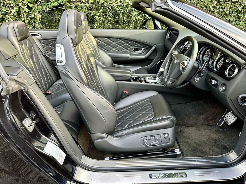 Bentley 6.0 W12 GTC Speed Convertible 2dr Petrol Auto 4WD Euro 5 (625 ps)
