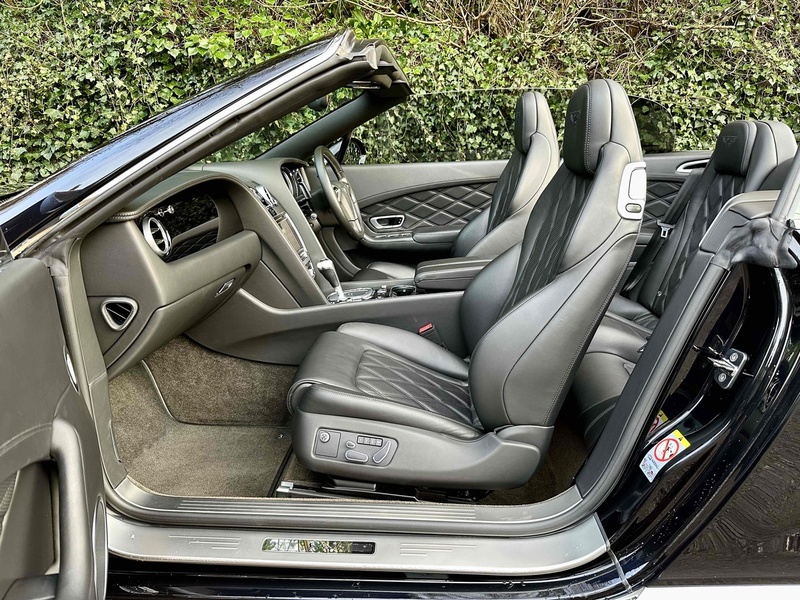 Bentley 6.0 W12 GTC Speed Convertible 2dr Petrol Auto 4WD Euro 5 (625 ps)