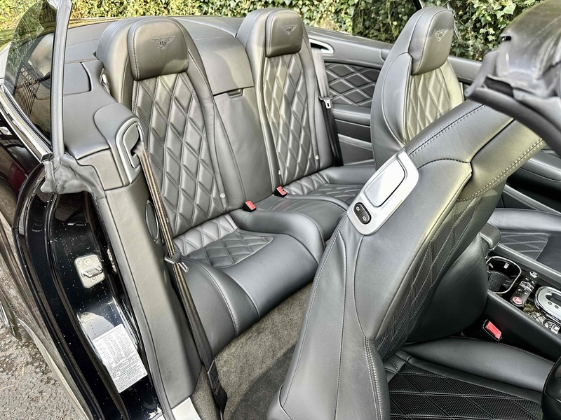 Bentley 6.0 W12 GTC Speed Convertible 2dr Petrol Auto 4WD Euro 5 (625 ps)