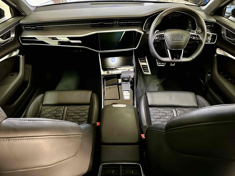 Audi 4.0 TFSI V8 Vorsprung Estate 5dr Petrol Tiptronic quattro Euro 6 (s/s) (600 ps)