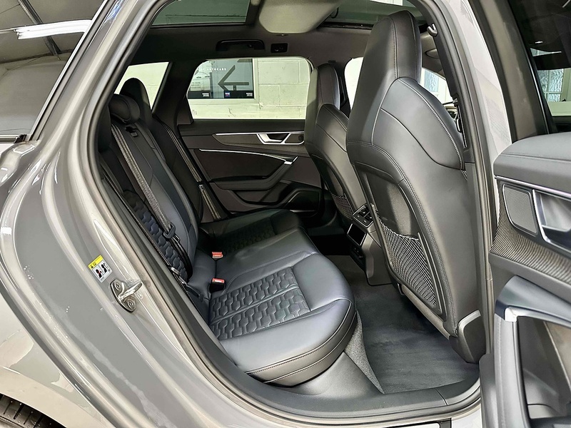 Audi 4.0 TFSI V8 Vorsprung Estate 5dr Petrol Tiptronic quattro Euro 6 (s/s) (600 ps)