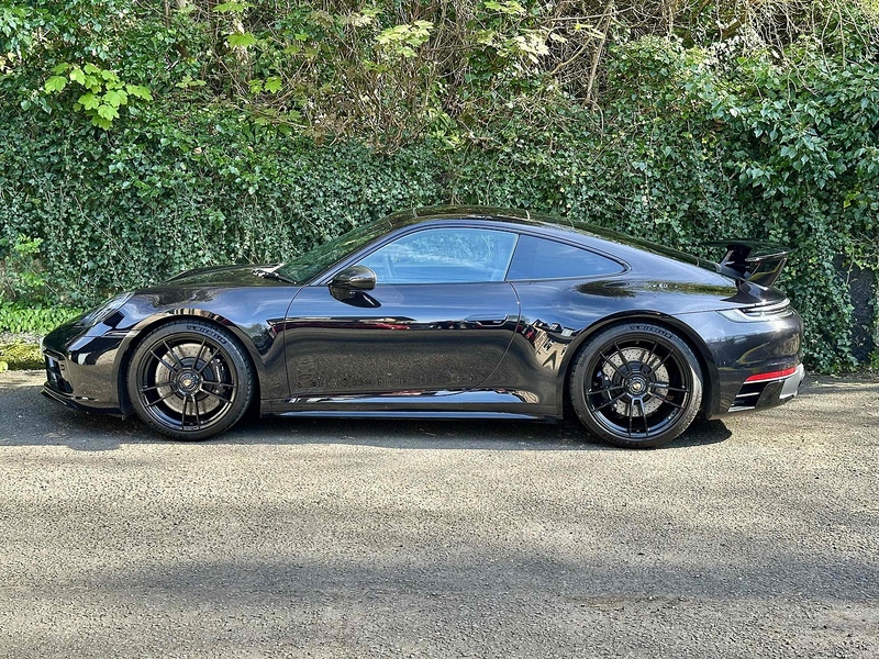 Porsche 3.0T 992 Carrera 4 GTS Coupe 2dr Petrol PDK 4WD Euro 6 (s/s) (480 ps)