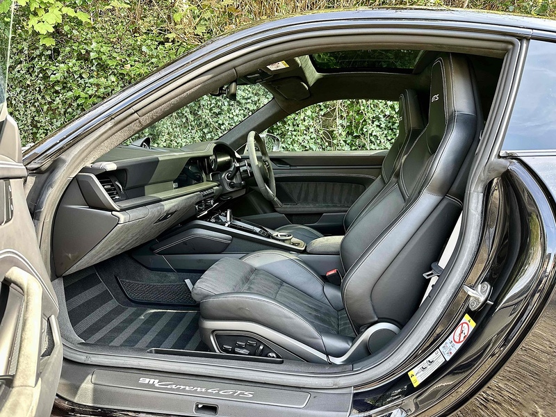 Porsche 3.0T 992 Carrera 4 GTS Coupe 2dr Petrol PDK 4WD Euro 6 (s/s) (480 ps)