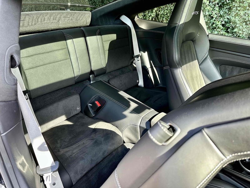 Porsche 3.0T 992 Carrera 4 GTS Coupe 2dr Petrol PDK 4WD Euro 6 (s/s) (480 ps)