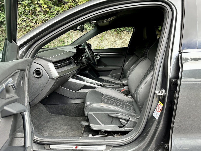 Audi 2.0 TFSI Sportback 5dr Petrol S Tronic quattro Euro 6 (s/s) (310 ps)