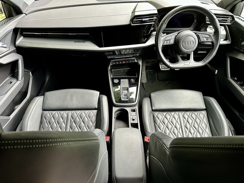 Audi 2.0 TFSI Sportback 5dr Petrol S Tronic quattro Euro 6 (s/s) (310 ps)