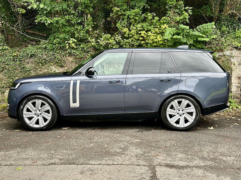Land Rover 3.0 P460e 38.2kWh Autobiography SUV 5dr Petrol Plug-in Hybrid Auto 4WD Euro 6 (s/s) (460 ps)