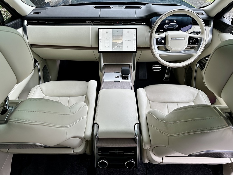 Land Rover 3.0 P460e 38.2kWh Autobiography SUV 5dr Petrol Plug-in Hybrid Auto 4WD Euro 6 (s/s) (460 ps)