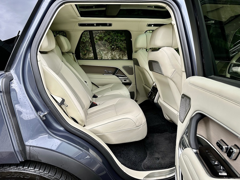 Land Rover 3.0 P460e 38.2kWh Autobiography SUV 5dr Petrol Plug-in Hybrid Auto 4WD Euro 6 (s/s) (460 ps)