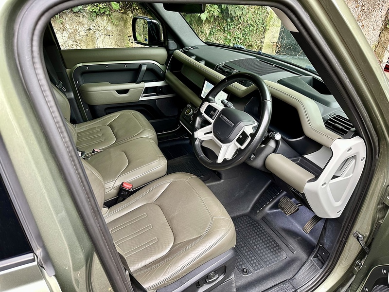 Land Rover 2.0 Si4 HSE SUV 5dr Petrol Auto 4WD Euro 6 (s/s) (300 ps)