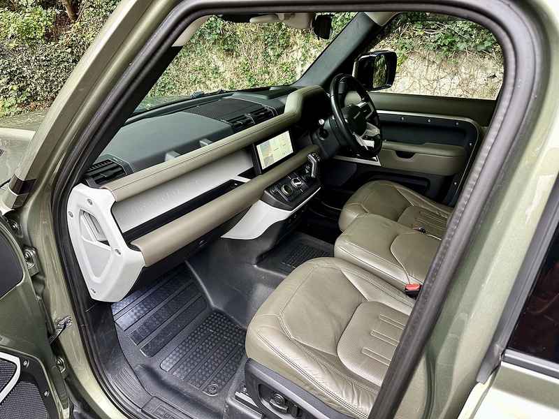 Land Rover 2.0 Si4 HSE SUV 5dr Petrol Auto 4WD Euro 6 (s/s) (300 ps)