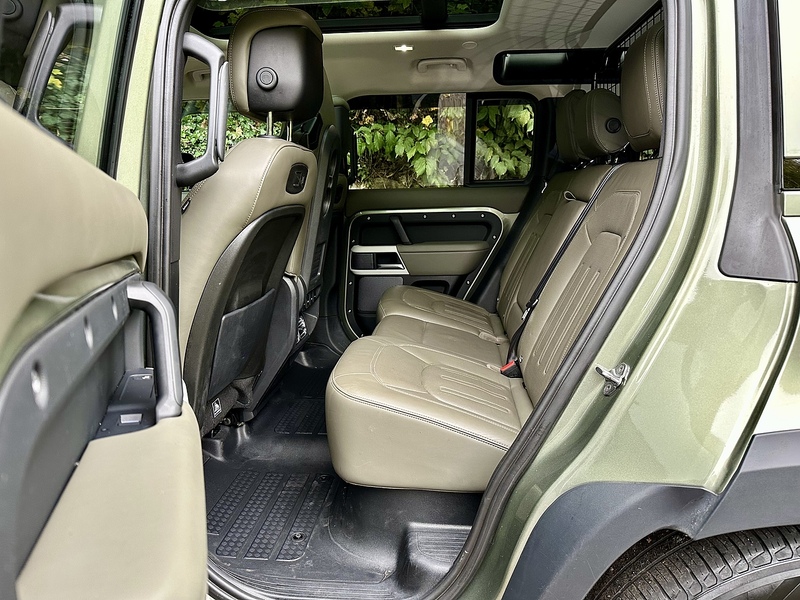 Land Rover 2.0 Si4 HSE SUV 5dr Petrol Auto 4WD Euro 6 (s/s) (300 ps)