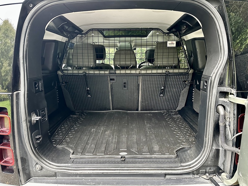 Land Rover 2.0 Si4 HSE SUV 5dr Petrol Auto 4WD Euro 6 (s/s) (300 ps)