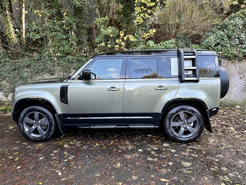 Land Rover 3.0 D250 MHEV X-Dynamic HSE SUV 5dr Diesel Auto 4WD Euro 6 (s/s) (250 ps)