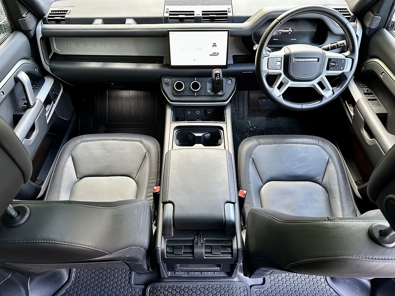 Land Rover 3.0 D250 MHEV X-Dynamic HSE SUV 5dr Diesel Auto 4WD Euro 6 (s/s) (250 ps)