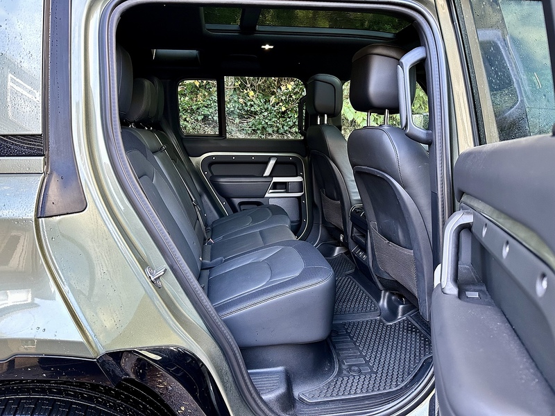 Land Rover 3.0 D250 MHEV X-Dynamic HSE SUV 5dr Diesel Auto 4WD Euro 6 (s/s) (250 ps)